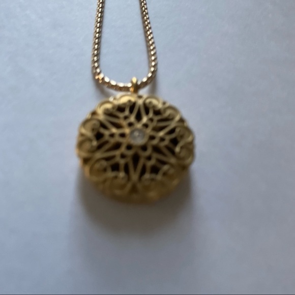 Origami Owl Round Living Locket Necklace Modolody Diffuser - Picture 8 of 11